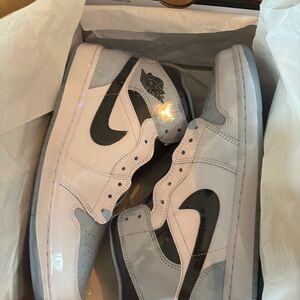 Air jordan 1 mid Se ice blue 2023